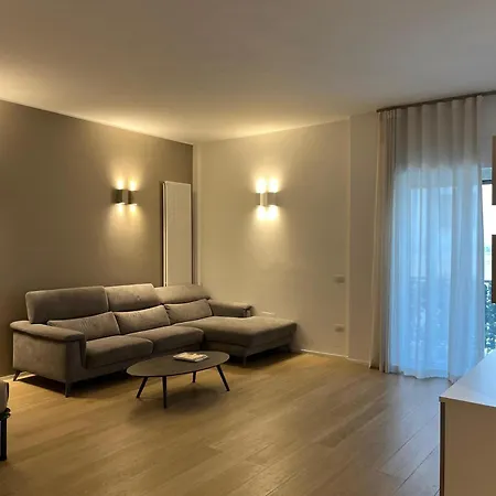 Apartment Station *